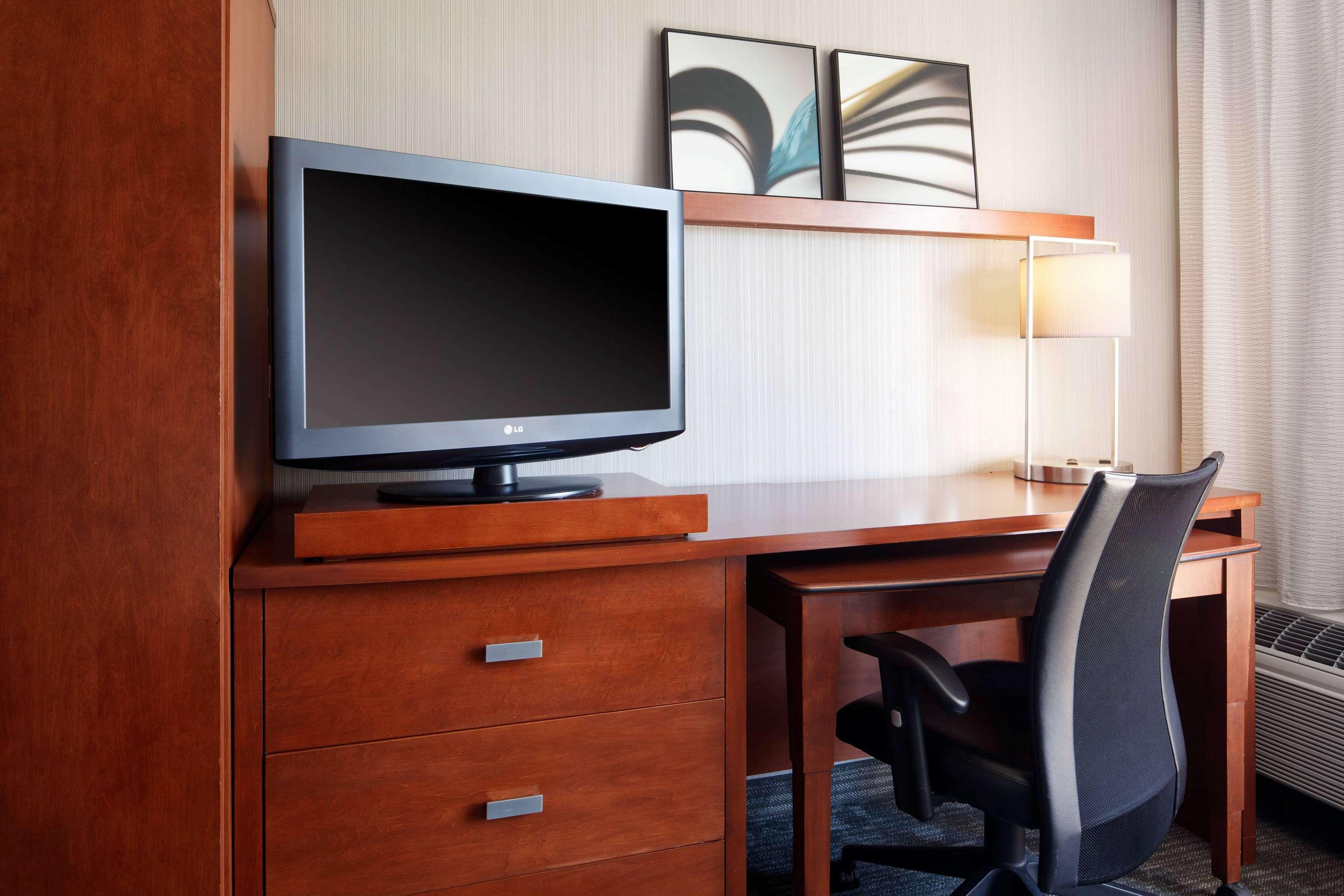 Sonesta Select Kansas City Airport Tiffany Springs Exterior photo